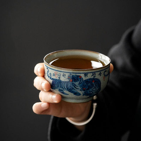 Hand-Painted Blue and White "Wu Fu" Teacup - Exquisite Traditional Porcelain Hand-Painted Blue and White "Wu Fu" Teacup - Exquisite Traditional Porcelain