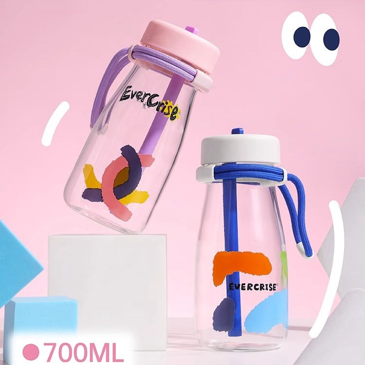 EverCrise 700ml leak-proof water bottle with colorful design