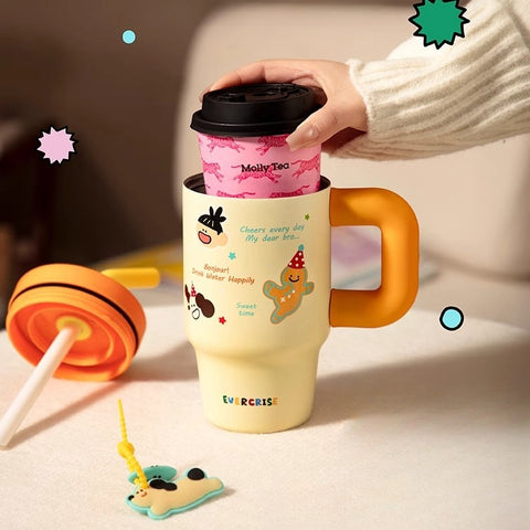 Colorful EverCrise water bottle for easy hydration and fun design Colorful EverCrise water bottle for easy hydration and fun design