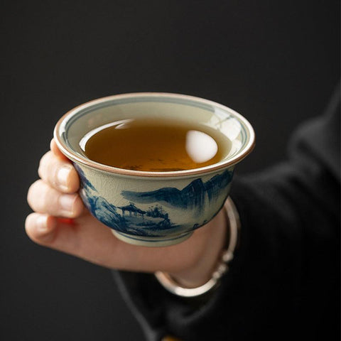 Hand-Painted Ceramic Tea Cup – Traditional Elegance Hand-Painted Ceramic Tea Cup – Traditional Elegance