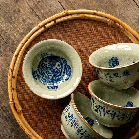 Hand-Painted Fu Tiger Ceramic Cup – Artisan Tea Bowl with Rich Symbolism Hand-Painted Fu Tiger Ceramic Cup – Artisan Tea Bowl with Rich Symbolism