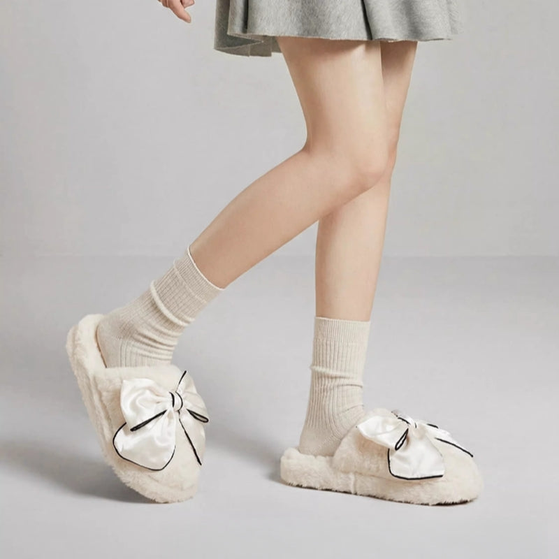 KRRAMEL Women‘s Chanel-Style Bow Plush Slippers