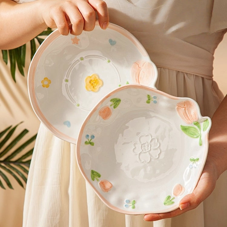 MODERN SWEET HOME Tulip Blossom 18-Piece Ceramic Dinnerware Set