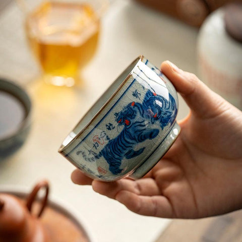 Hand-Painted Blue and White "Wu Fu" Teacup - Exquisite Traditional Porcelain Hand-Painted Blue and White "Wu Fu" Teacup - Exquisite Traditional Porcelain