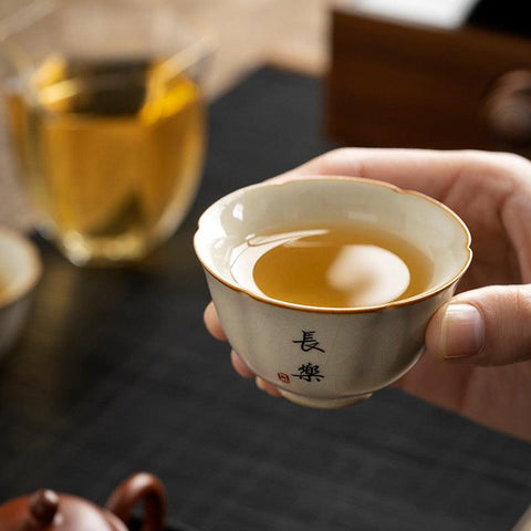 Classic Ru Kiln Tea Cup – Elegance and Tradition Combined Classic Ru Kiln Tea Cup – Elegance and Tradition Combined