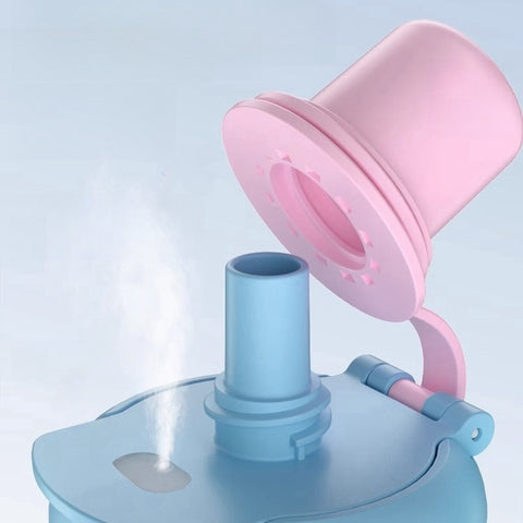 Portable and lightweight water bottle with strap Portable and lightweight water bottle with strap