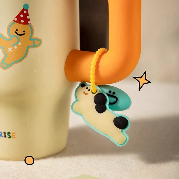 Leak-proof water bottle with ergonomic handle and interchangeable lids