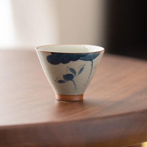 Handcrafted GE KILN Tea Cup - Exquisite Dehua Porcelain Craftsmanship Handcrafted GE KILN Tea Cup - Exquisite Dehua Porcelain Craftsmanship