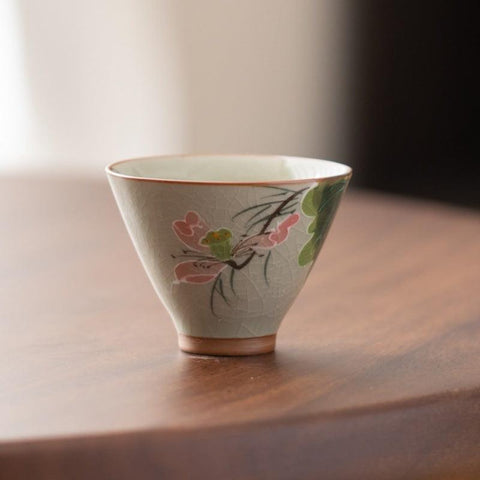 Handcrafted GE KILN Tea Cup - Exquisite Dehua Porcelain Craftsmanship Handcrafted GE KILN Tea Cup - Exquisite Dehua Porcelain Craftsmanship