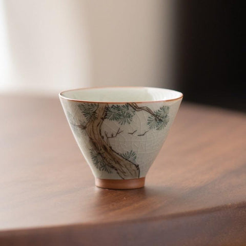 Handcrafted GE KILN Tea Cup - Exquisite Dehua Porcelain Craftsmanship Handcrafted GE KILN Tea Cup - Exquisite Dehua Porcelain Craftsmanship