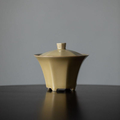 Imitation Ding Kiln Yellow Eight-Sided Lidded Bowl