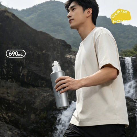 Chunlin 690ml Ice Mist Sports Bottle with Spray Lid