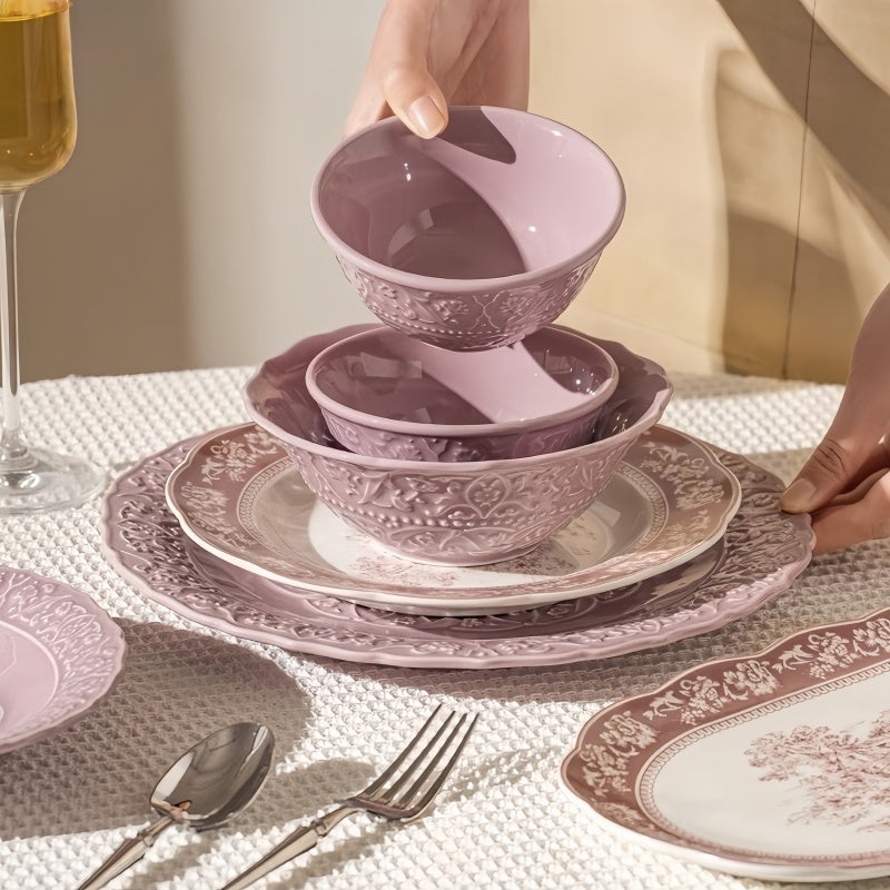 Complete porcelain dinnerware set for home