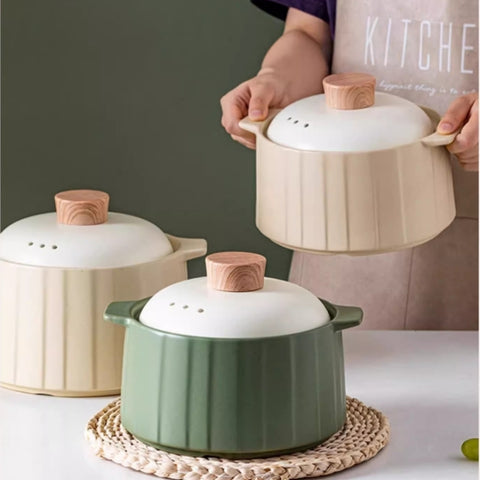 Elegant matte glaze ceramic casserole with cork handle